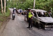 Mobil Merek Wuling Confero di Lahap Sijago Merah