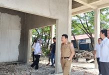 Ridwan Zakariah Tinjau Pembangunan Pasar Sentral