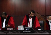 Perdana Dalam Sejarah, 9 Hakim Konstitusi Dilaporkan ke Polisi