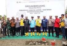 Puluhan Tahun Terisolir, Bupati Butur Bangun Jembatan Penghubung Langere-Tanah Merah