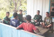 Gelar Komsos, Dandim 1429/Butur : Satgas TMMD Silaturahmi ke Rumah Warga