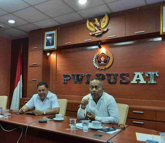 Pelaku Belum di Tangkap, Ketum PWI Minta Kapolri Atensi Kasus Penikaman Wartawan