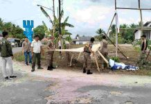 Bersama Bawaslu, Satuan Polisi Pamong Praja Butur Tertibkan APK