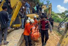 Pekerja Tewas Terjepit Excavator Usai Tertimpa Batu di Baubau