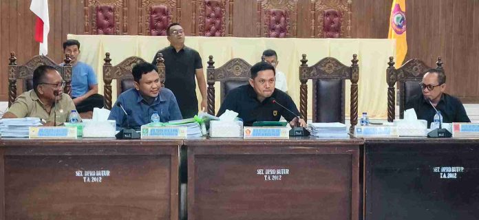 Ketua Komisi III DPRD Butur, Muhammad Istighfar menyoroti tagihan listik UPTD SPAM yang tidak masuk dalam belanja APBD Perubahan tahun 2026.